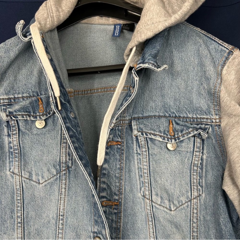H&M Men's Blue Denim Classic Jean Jacket Size Medium - Picture 6 of 15